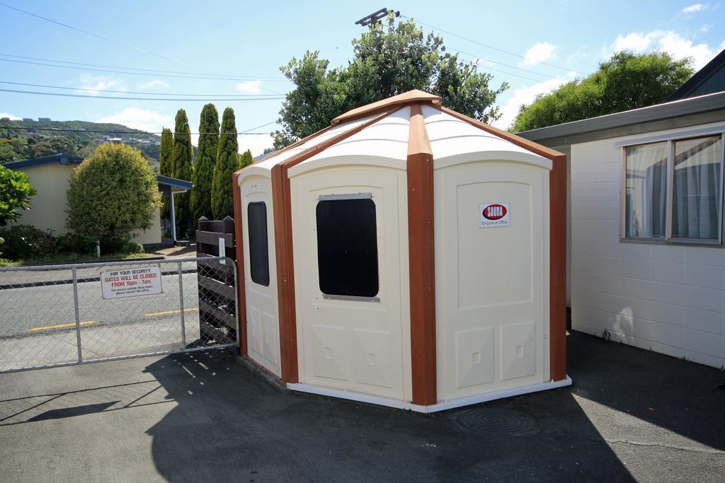 Midway Pacifica Lodge Lower Hutt Bagian luar foto