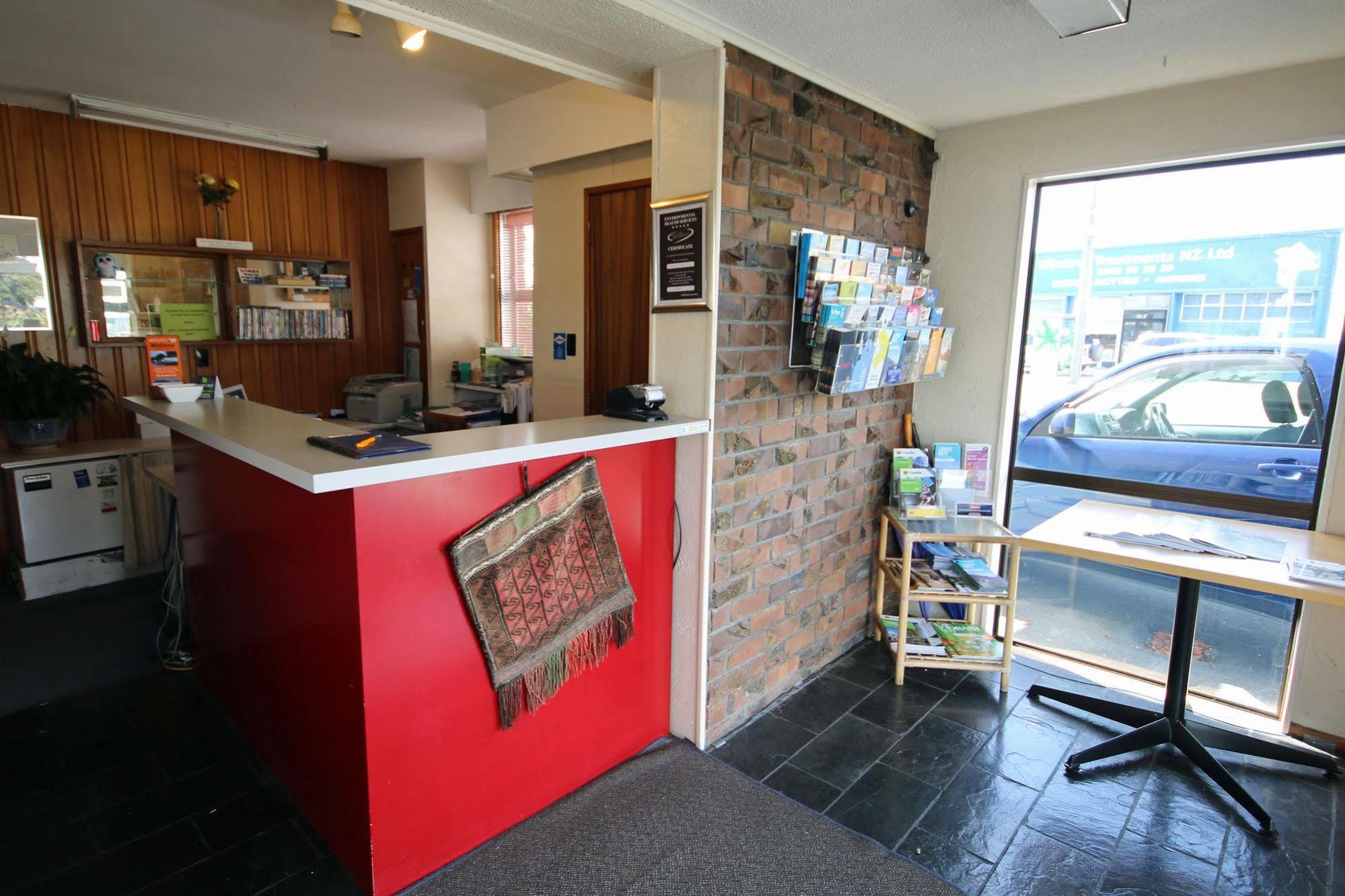Midway Pacifica Lodge Lower Hutt Bagian luar foto